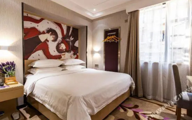 V9 Holiday Inn (Wuhan Wansongyuan Food Street)