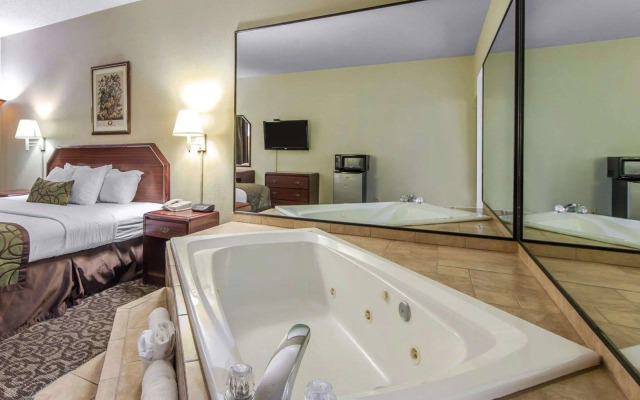 Quality Inn Johnson City near Downtown