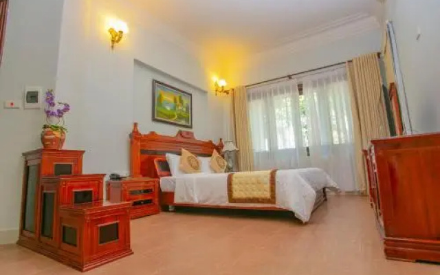 Bai Lu Resort