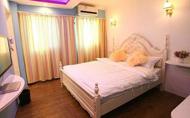 3 Xia Da Ren Hostel (Student Apartment)