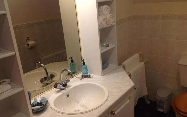 Lochview Guesthouse