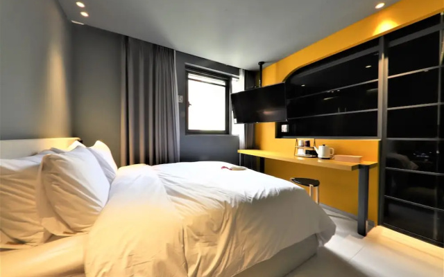 MU:TE Hotel