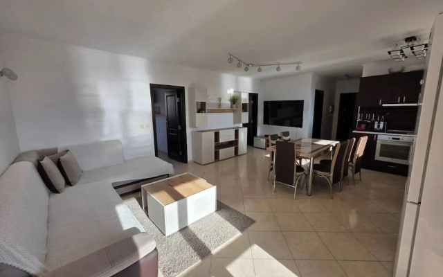 Sea Vacation in a Cozy Apartment Aheloy