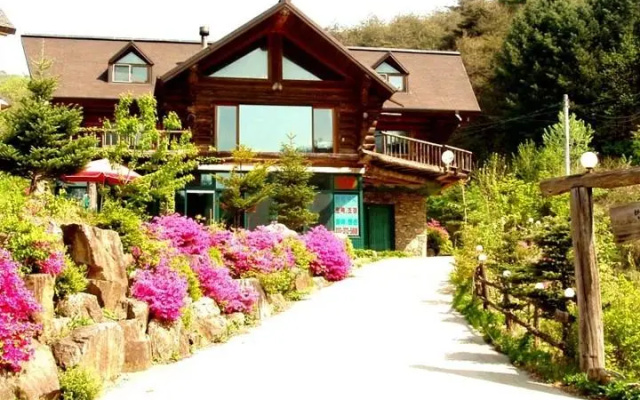 Tongnamujip Aram Pension