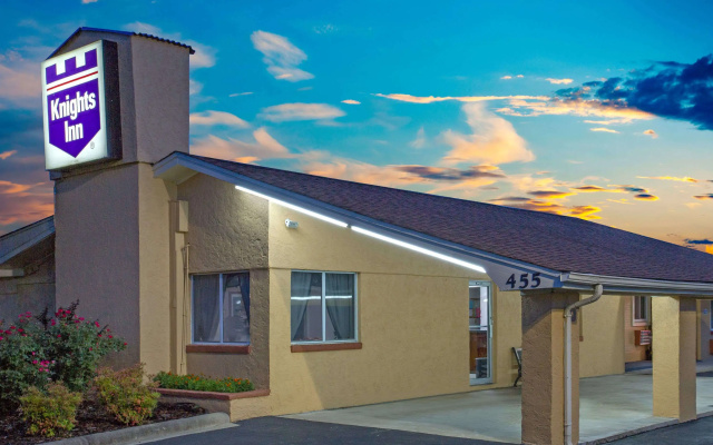 Knights Inn Mount Airy