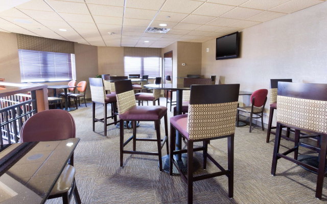 Drury Inn & Suites Flagstaff
