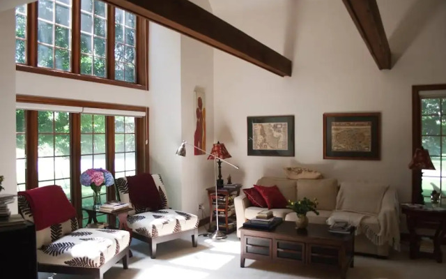 Cedar Gables Bed & Breakfast