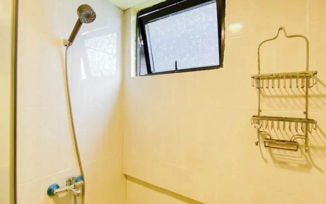 Homey And Roomy 3Br At Apartment Meikarta District 1