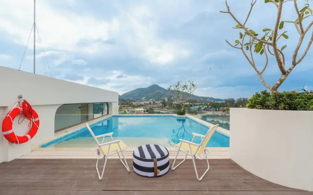 1BR with Infinity Pool Gym Rooftop C190