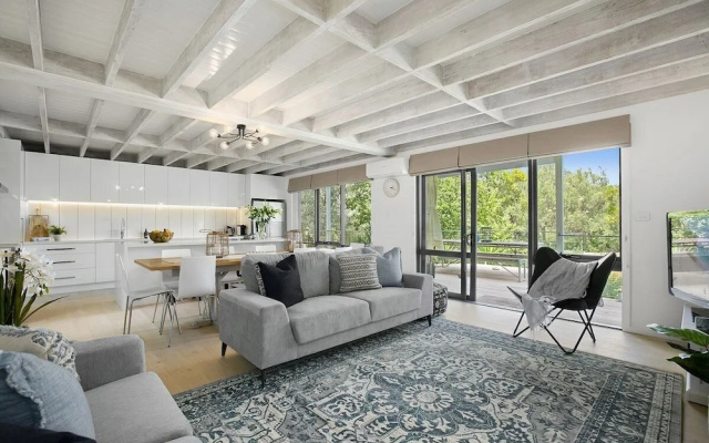 Contemporary Coastal Retreat in Rye