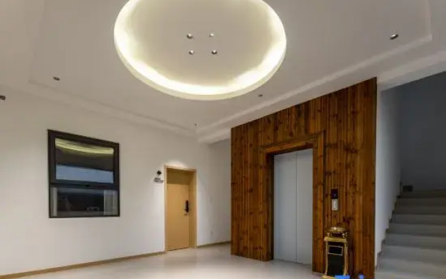 Qingcheng · Fange Private Hot Spring Vacation Apartment (Qingchengshan High-Speed Railway Station)