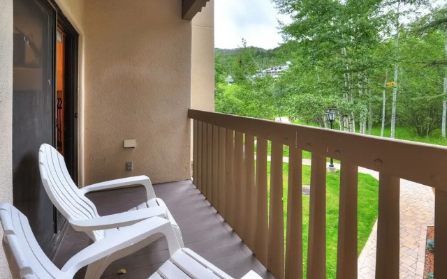 Newly Renovated 2 Bed/ 2 Bath Beaver Creek 2 Bedroom Condo by RedAwning