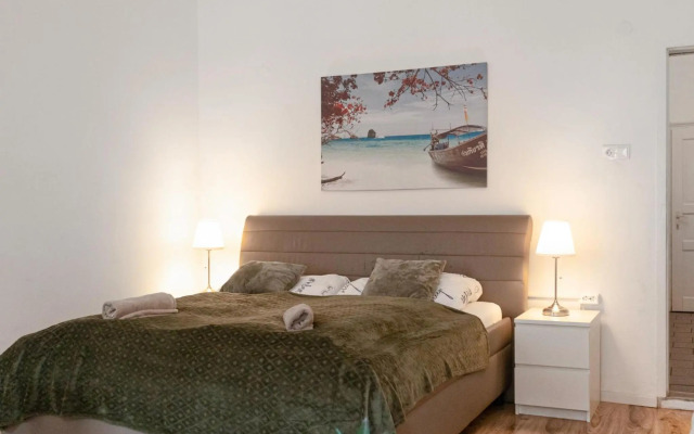 Comfortable 2BR Apt Near Schloss Schönbrunn