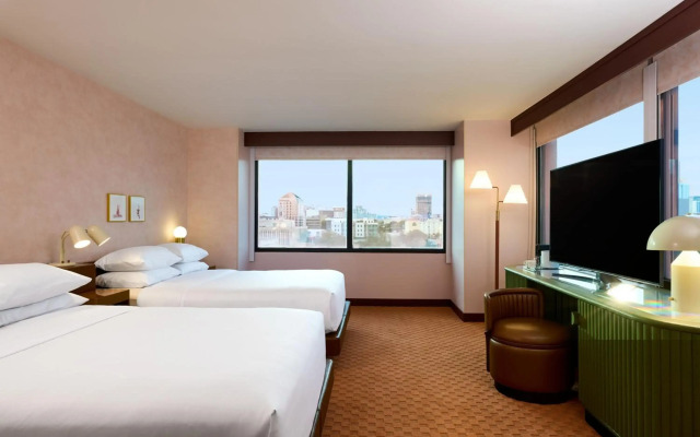 Renaissance Austin Downtown Hotel