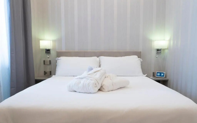 Varese Suites