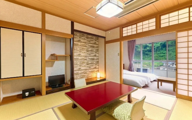 Amagase Onsen Seitenkaku