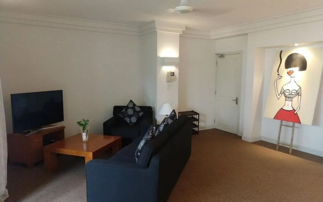 Downtown Retro Serviced Apartment