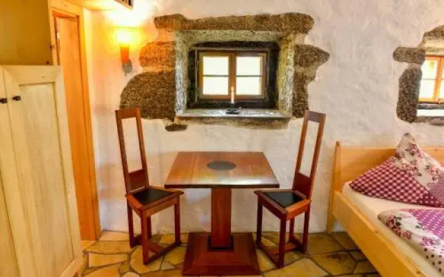 Hofatelier Menacher