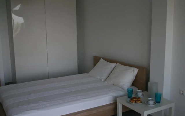 Thalassa Apartment