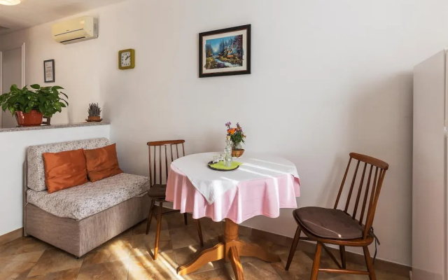 Stunning Apartment in Rovinj With 1 Bedrooms and Wifi