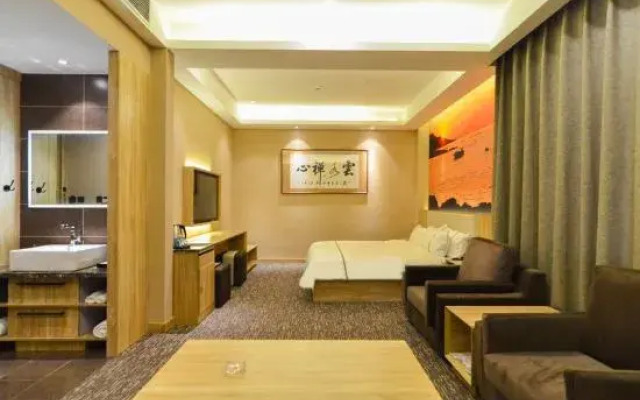 Super 8 Hotel (Dalian Lvshunkou)