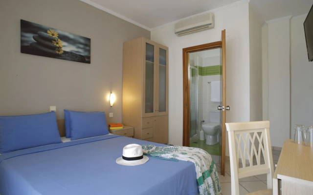 Stratos Hotel