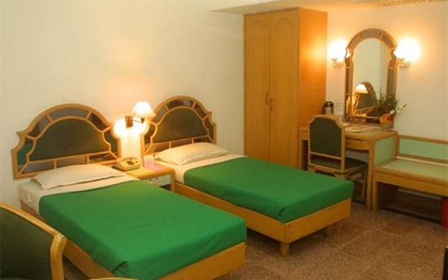 Hotel Maurya International