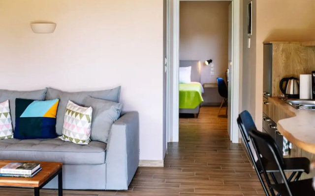 Elite Cottages - Adults Only