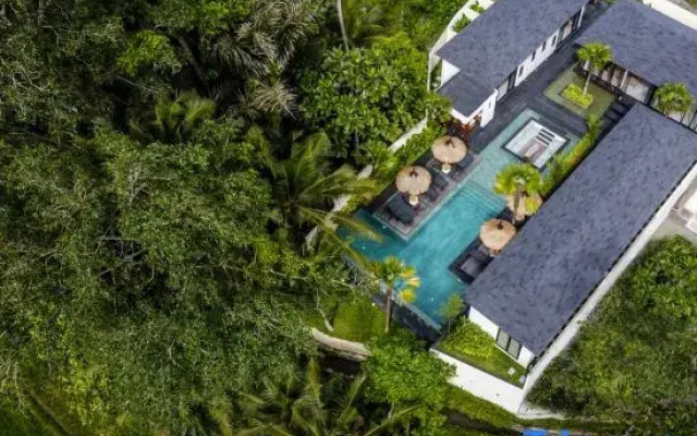 Villa Lagoon by BaliSuperHost