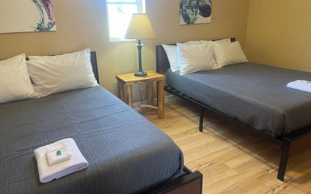 The Kingsley Suites