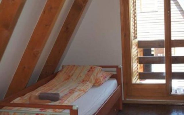 Sun Valley Chalets in Zabljak, Montenegro from 64$, photos, reviews - zenhotels.com guestroom