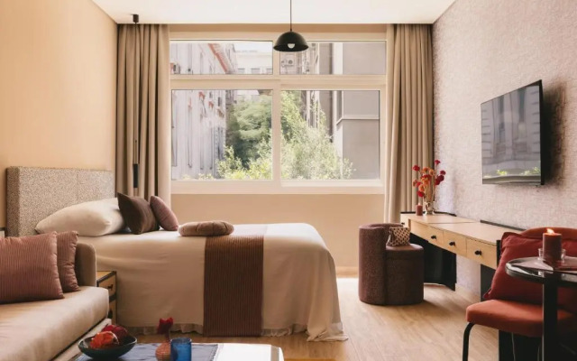 Saint J Hotel By Brassbell