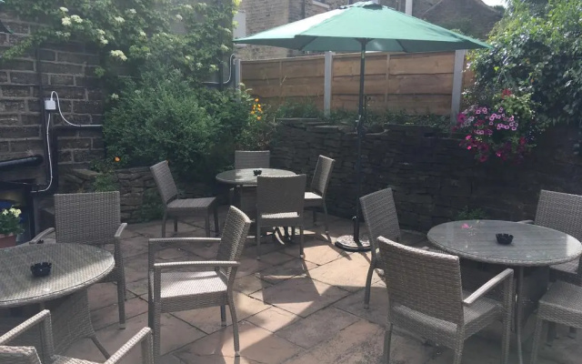 George Hotel Hayfield