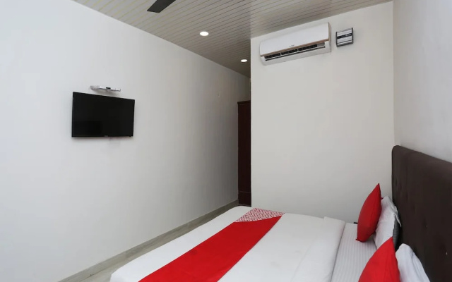 Hotel Queen Palace By OYO Rooms