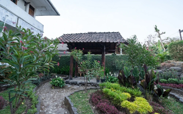 Omah Duwet by OYO Rooms