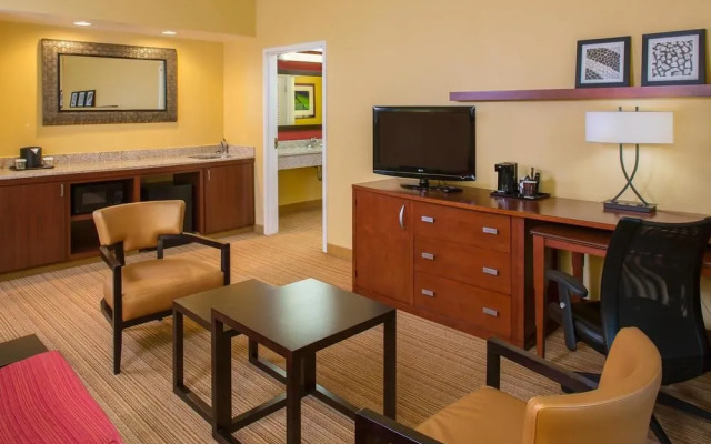Courtyard Baton Rouge Siegen Lane