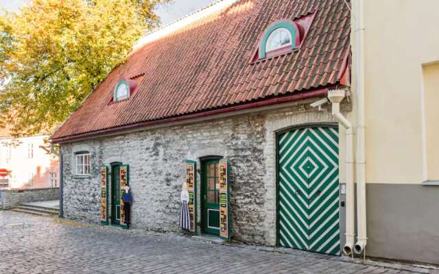 Отель Tallinn City Apartments Эстония, Таллин - отзывы, цены и фото номеров - забронировать отель Tallinn City Apartments онлайн вид на фасад