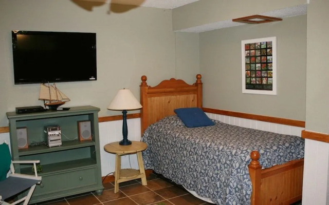 Zephyr - 5 Br Home
