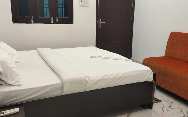 Hotel O Home PK Guest Homestay