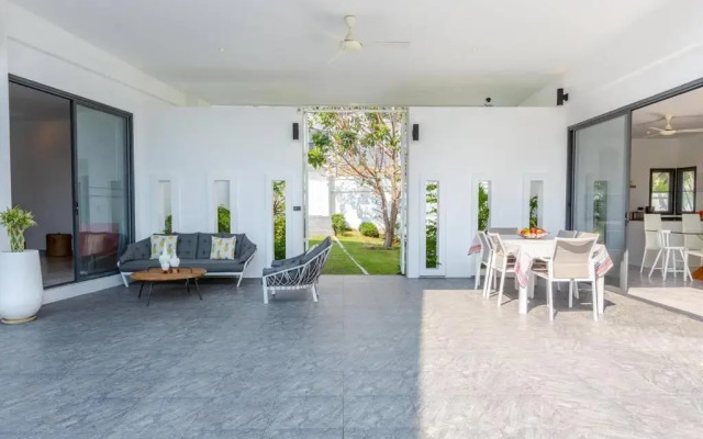 Lady Blue Villa 3 Bedrooms 500M From The Beach