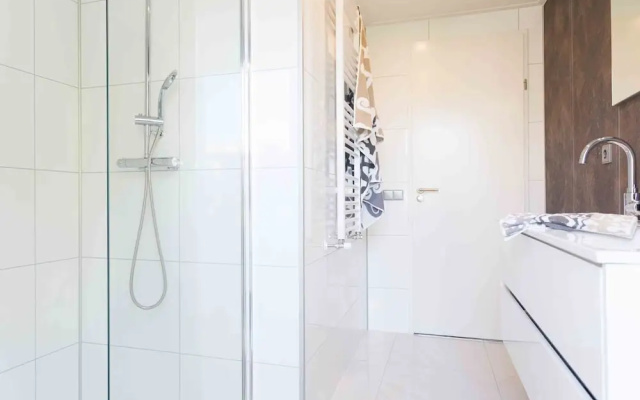Luxe Chalet, Sauna & Jacuzzi, 5 Km From Valkenburg