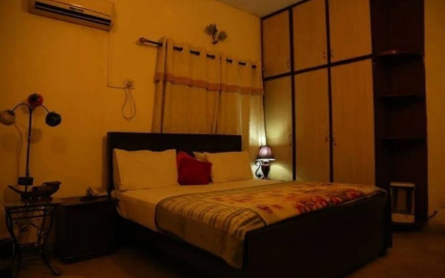 Hotel New Holiday