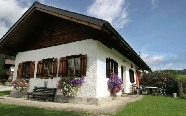 Cozy Cabin in Niedernfritz Near Ski Area