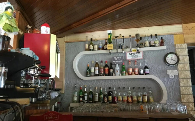 Hôtel Restaurant Le Sèstrière