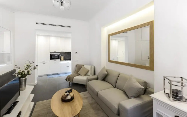 Popolo Apartment