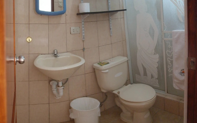 Hostal Palmeras Playa Milina