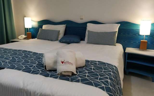 Knossos Hotel