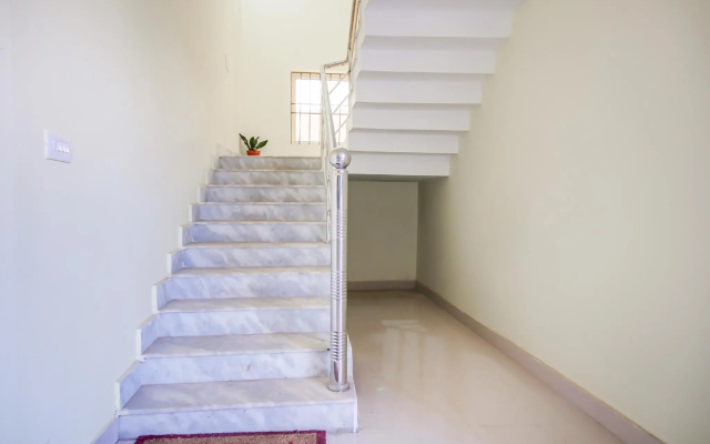 OYO Flagship 78728 Sarala Residency