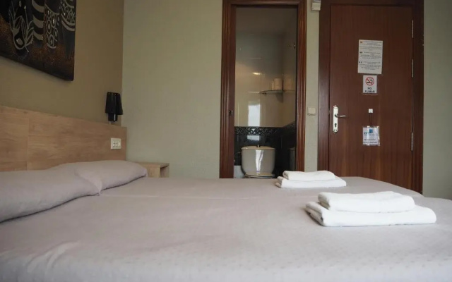 Hostal Acella