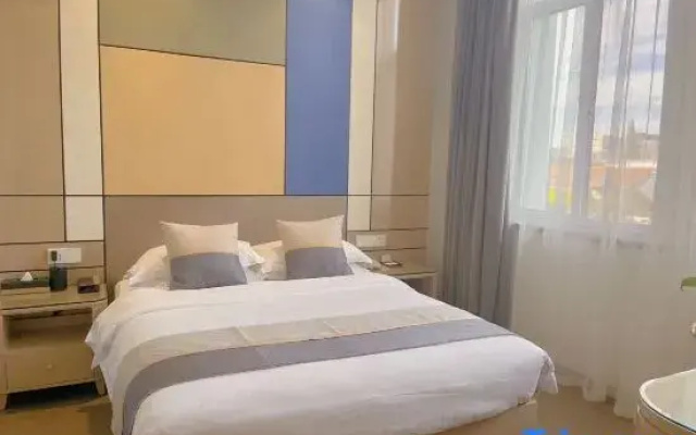 VX Hotel (Yancheng Jianhu Oubaoliya Shenghuoguangchang)